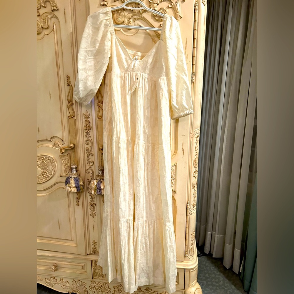 New with tags Anthropologie off white dress